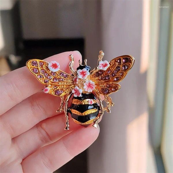 Broche à nœud papillon haut de gamme pour femmes, Design, Niche abeille, Vintage, écharpe, accessoires décoratifs