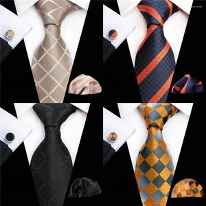 Bow Ties Classic Plaid For Men Silk Ntralte Pocket Squares Cufflinks Neck Tie Sets 8cm slanke heren NecTies Bruiloftaccessoires A006