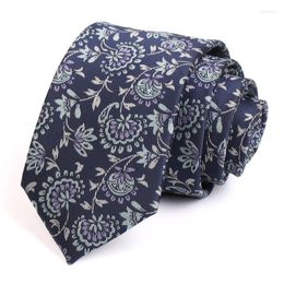 Bow Ties Design Men's Fashion Formele 7cm nek Hoogwaardige Retro Navy Blue Tie For Men Business Suit Work NecTie With Gift Box