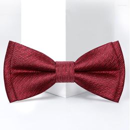 Papillon Designer Wine Red Bowtie per uomo Top Quality Groom Wedding Party Farfalla Cravatta Confezione regalo in seta a due strati