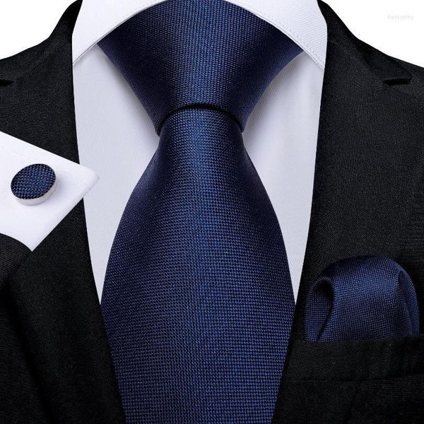 Papillon DiBanGu Top Cravatta solida blu navy per uomo 100% seta Hanky da uomo Gemelli Collo Completo da lavoro Festa di nozze Set MJ-7140 Fier22