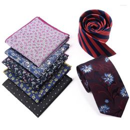 Bow Ties Fashion 7,5 cm Floral Paisley Men Tie Tie Bule Bule Red Solid Striped Maskkerchief Coldie for Business Wedding