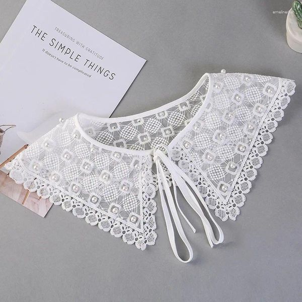 Bow Ties Perles faites à la main en dentelle Faux cols pour femmes broderies Faux Shirt Collier détachable Châle décoratif