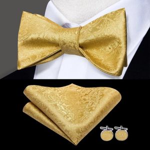Bow Ties Hi-Tie Jacquard Golden Men's Self Silk Coldie Attache réglable et Pocket Square Cuffe Link Set Business Party