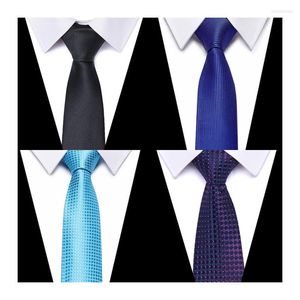Cravates d'arc de haute qualité Vente d'usine 7,5 cm Marque de soie Gravatas Hommes Cravate Cravate Solide Noir Accessoires de vêtements Paisley Male Lover's Day