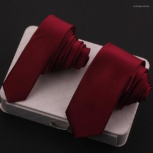 Boogbindingen hoogwaardige 2023 ontwerpers merk mode zakelijke formeel pak 6 cm/4 cm stropdas voor mannen wijn rode stropdas bruiloft met geschenkdoos