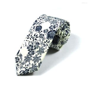 Bow Ties de haute qualité 6 cm Fashion Hommes décontractés motifs d'imprimé floral