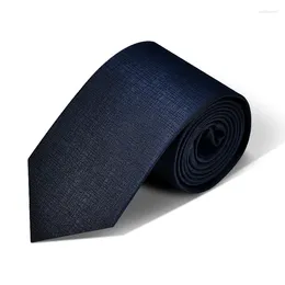 Cravates d'arc de haute qualité 8 cm Stripe Soie Bleu Foncé Cravate pour hommes Marque Costume d'affaires Robes Cravate Mâle Partie de mariage