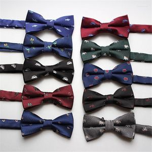 Bow Ties Luxury Pré-attaché pour hommes Bowties en soie Bowtie Bowtie Red Paisley Print Tie ACCESSOIRES SUIS FORMAL B212