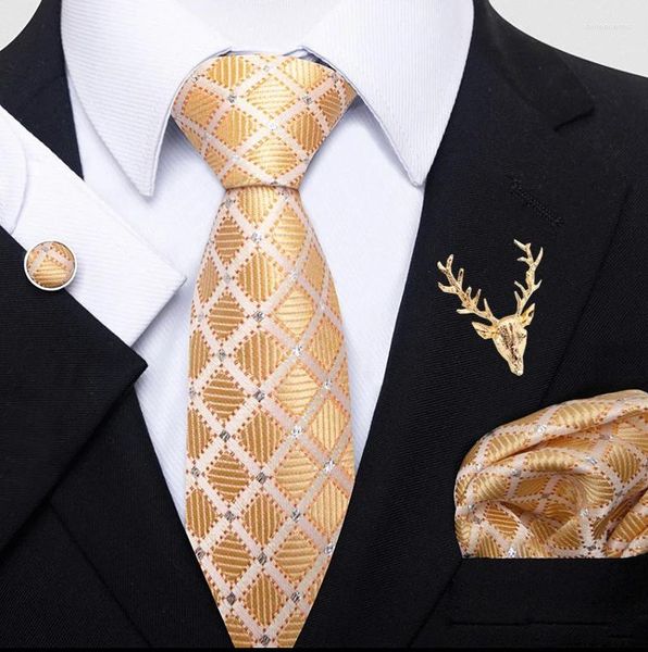 Pajaritas de lujo de oro amarillo a cuadros Paisley seda corbata de boda para hombres moda corbata para hombre Gravatas regalo fiesta de negocios gota