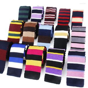 Bow Ties cravate pour hommes en tricot à rayures à rayures vintage pour hommes étroits minces skinny coloré en tricot
