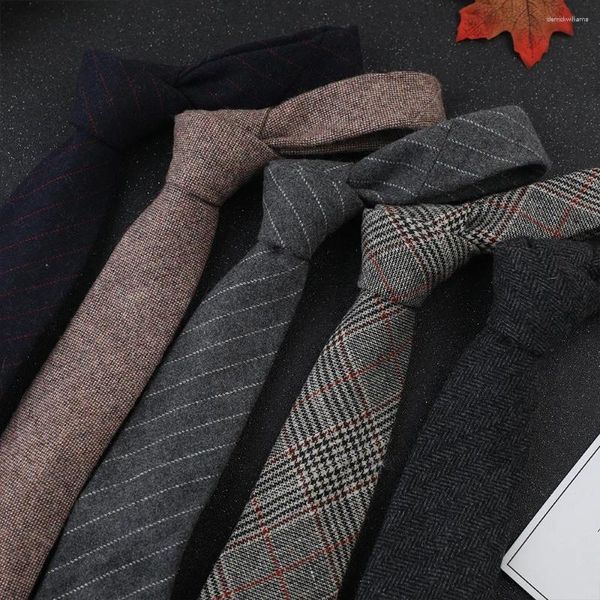 Bow Ties Men's Treetted Wool Tie 7cm largeur Business Formal Lieu de travail décontracté Hommes British Men Assumez des vêtements masculins Accessoires