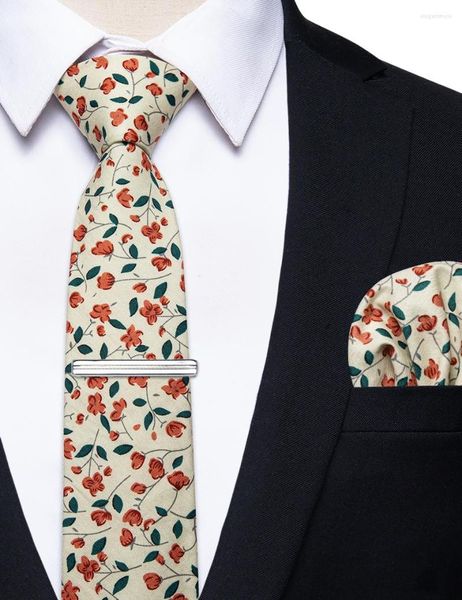 Pajaritas Novedad Beige Floral Mne's Tie con flor naranja patrón de hojas verdes Corbata de algodón de lujo Corbatas cuadradas de bolsillo Para Hombre