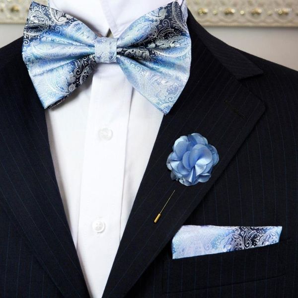 Noeuds Papillon Paisley Bleu Azur Blanc Mens Réglable Pré-noué Tuxedo Cravate Ensembles Soie Hanky Revers Fleur Business Party Mariage En Gros