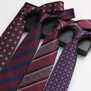 Bow Ties Polyester Striped Flowed Mather 8cm Dark Red Coul for Wedding Party Vérifiez Tie Couche du marié