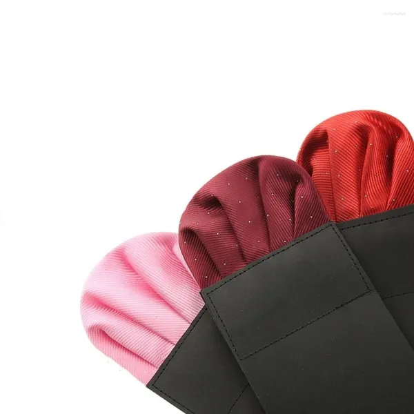 Nœuds papillon pré-pliés à pois Gentleman petite serviette pour homme costume serviettes de poche hommes mouchoir coréen Hanky accessoires