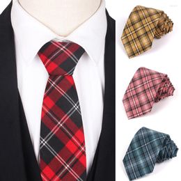 Bow Linds Skinny Plaid Men Neck Class Cheak Corbio para Bodas Negocios de negocios Trajes Tiecasuales Gravatas masculinas delgadas