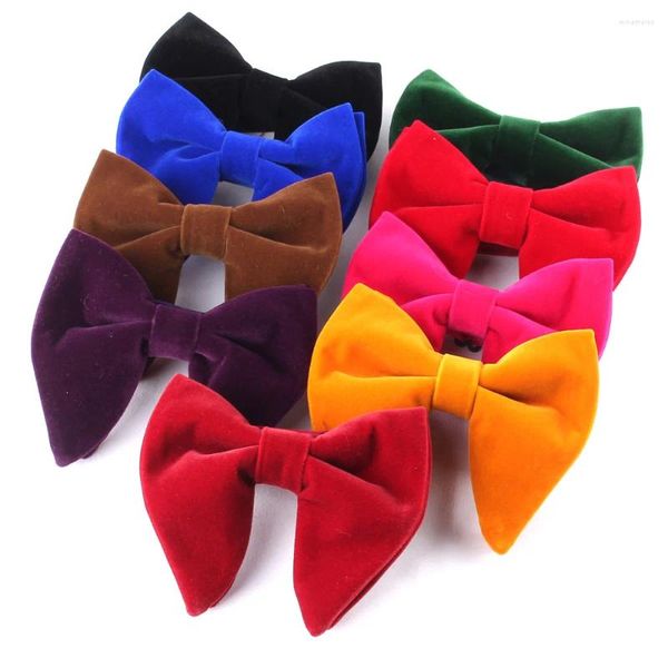 Bow Ties solide sur la taille de Bowtie Velvet Butterfly Black Tie pour le mariage Groomsmen Événements formels Cadeaux de choix idéaux