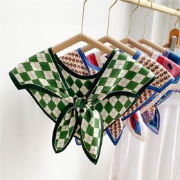 Noeuds papillon été Triangle faux faux col petit foulard en soie chemise coréenne détachable pour les femmes épaule enveloppe châle Cape