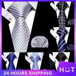 Bow Ties Tie Suit Business Tente d'affaires Accessoires de vêtements de mariage faits à la main Paisley Durable ne peut pas se permettre la balle à la mode en soie