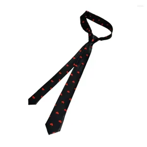 Cravates d'arc à la mode unisexe cravate étroite coeur coloré Valentine hommes largeur mince cravate style élégant forme d'amour