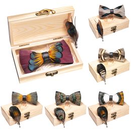 Pajaritas Corbata de boda para hombres Clásico Borgoña Pretied Bowtie broche caja de madera Set Party Show Mariposa Nudo Novio hombre Regalo 230619