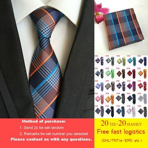 Cravates d'arc en gros DHL / TNT 20pcs / lot 125 styles cravate ensemble 8 cm mans poche carré soie cravate cravate cravate