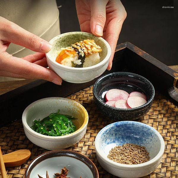 Cuencos de cerámica de estilo japonés para el hogar, platos redondos creativos para condimentos, salsa de soja, plato para vinagre, restaurante, plato para aperitivos, 1 Uds.