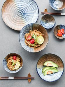 Cuencos de cerámica y platos de estilo japonés de doble cara con diseño de línea azul para el hogar, sopa de arroz