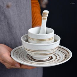 Ciotole e piatti in stile giapponese Tazze Cucchiai 4 pezzi El Ceramic Retro Stoviglie per la casa Piatti per la casa Set Forniture per ristoranti