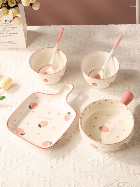 Cuencos Vajilla de cerámica con estampado de fresas Chic Underglaze Platos de colores Lindo bebé Tazón de estilo japonés Plato Contenedor