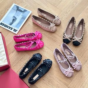 Bowtie Klinknagel Lakleer ballet Ronde neus flats dames Luxe Designers Casual Dress schoenen hoge kwaliteit fabrieksschoeisel Maat 35-40