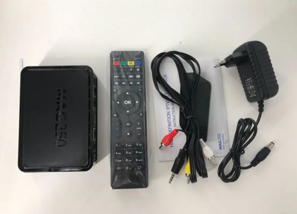 Box Dersheng Professional MAG250 TV Box Support WiFi USB Connector Media Player pour Linux IPTV Box