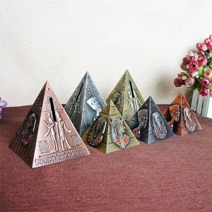 Boîtes créatives métal metal égyptien pyramide en forme de porcggy banc de cochon vintage décoration figurines figurines d'anniversaire cadeau de cadeau d'anniversaire