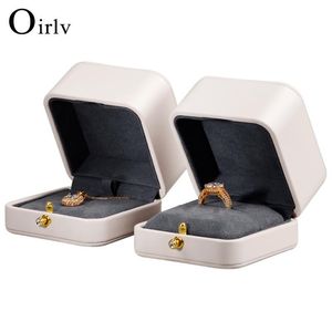 Display Oirlv witte hanger sieradendoos ronde hoek sieraden geschenkdoos voorstel jubileumcadeau voor vriendin