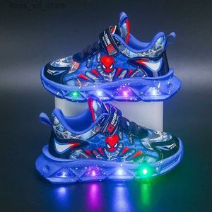 Chaussures décontractées pour garçons Mesh Respirant LED Lumières Chaussures de sport pour enfants Baskets pour bébés pour enfants pour hommes Bleu Rouge Chaussures T230809