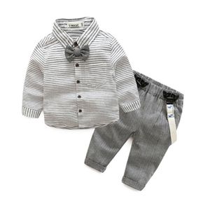 Vêtements pour garçons rayé bébé garçon vêtements chemise avec arc et salopette couleur grise bébé vêtements mini gentleman bébé robe LJ201023