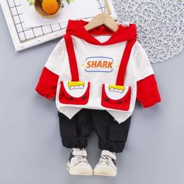 Jongens kledingpakken lente en herfst 2021 mode kinderkleding jongens en meisjes cartoon haai sweatshirt schattige tweedelige pak G1023