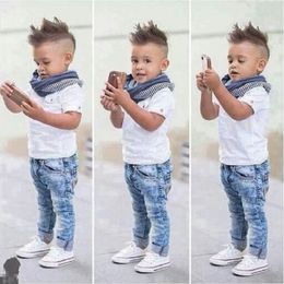 Jongens kleding sets pak korte mouwen T-shirt Jeans sjaal drie-stuks voor baby jongen gentleman summer set 0158