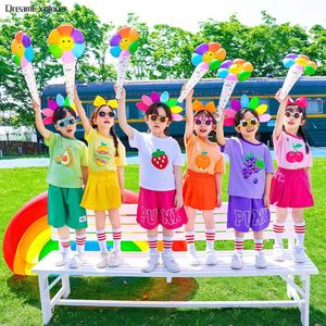 Jongens kleurrijke cartoon t -shirt dans shorts meisjes hiphop solide rokken kinderen zomerkostuumset kind zoet schooluniform 240515