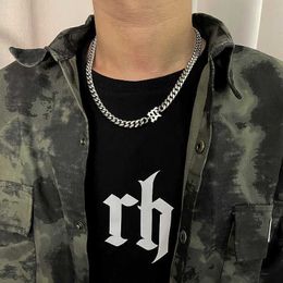 Jongens Cubaanse kleurloze letteraccessoires Veelzijdige ketting Heren Trendy Hip Hop Uniek Titanium Stalen slot Botketting Zilver Fccc3