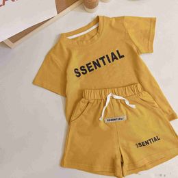 Garçons Designers Vêtements Ensembles de vêtements pour tout-petits Été Bébé T-shirt à manches courtes Shorts 2PCS Costume pour enfants Survêtement