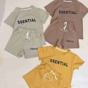 Diseñadores para niños Ropa Conjuntos de ropa para niños pequeños Verano Bebé Camiseta de manga corta Pantalones cortos 2 piezas Traje para niños Ropa Chándal esskids CXG240241-12