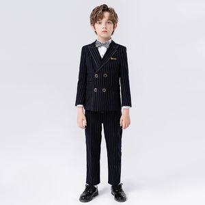 Gentleman à rayures Gentleman Suit Vest (chemise + costume + gilet + pantalon + noeud papillon + broche)