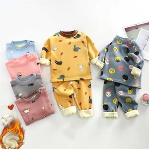 Niños Niñas Conjuntos de pijamas de algodón Dibujos animados engrosados Otoño Invierno para niños Manga larga O-cuello Linda camiseta Tops con pantalones 211109
