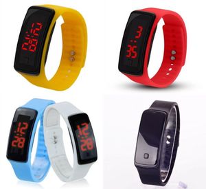 Jongens Meisjes Digitaal Horloge Gift Kinderen Led Armband Elektronica Horloges Veelkleurige Plastic Band 1dh J23580301