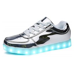 Jongens Meisjes Sneakers Lichtgevende Led Knipperende Board Schoenen USB Oplaadbare Waterdichte Sportschoenen voor Kinderen Casual Kids Trainers