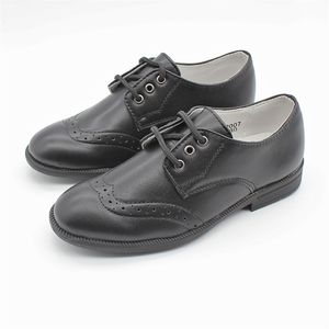 Niños Niños Vestido formal de noche elegante Oxford Brogue Zapato de cuero de imitación Zapatos de escuela con cordones Prom Eu Tamaño 8 210306