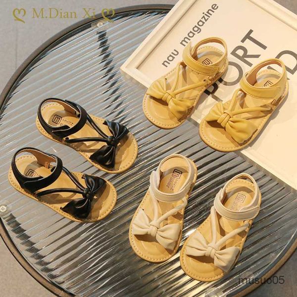 Garçons romains sandales 2023 été nouveaux enfants chaussures mode semelles souples Vintage petite fille Simple Style français couleur unie unisexe chaussure