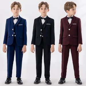Jongens passen bij kinderjurkset jongens gastheer koor piano performance jurk suit (shirt + jas + vest + broek + vlinderdas)
